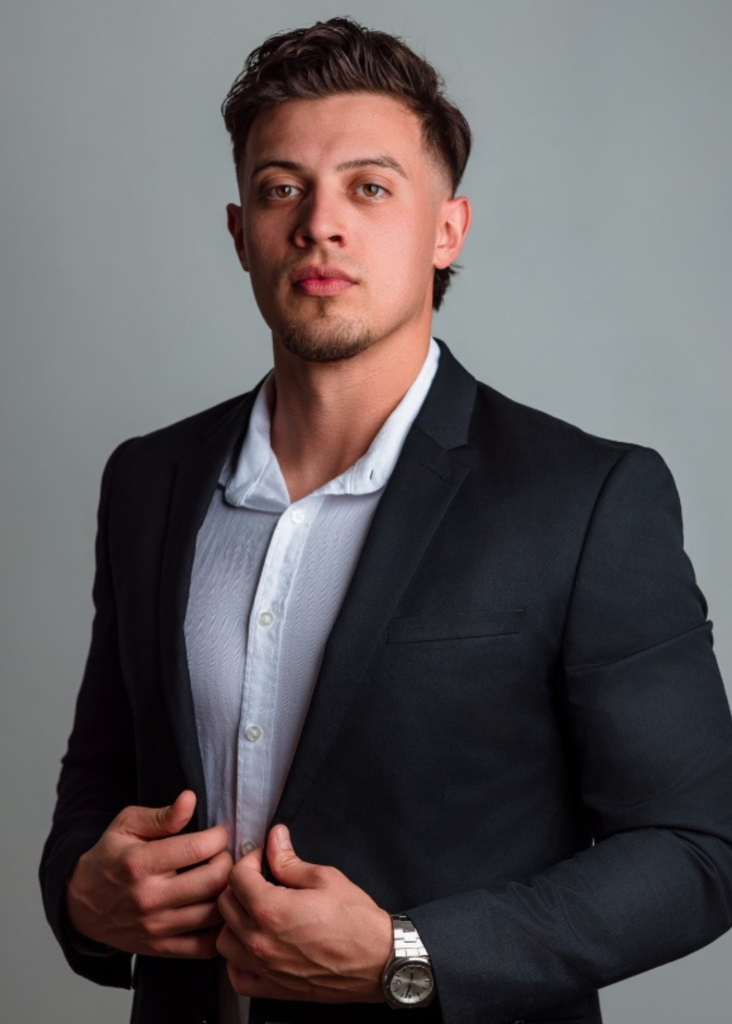 Austin Molezzo