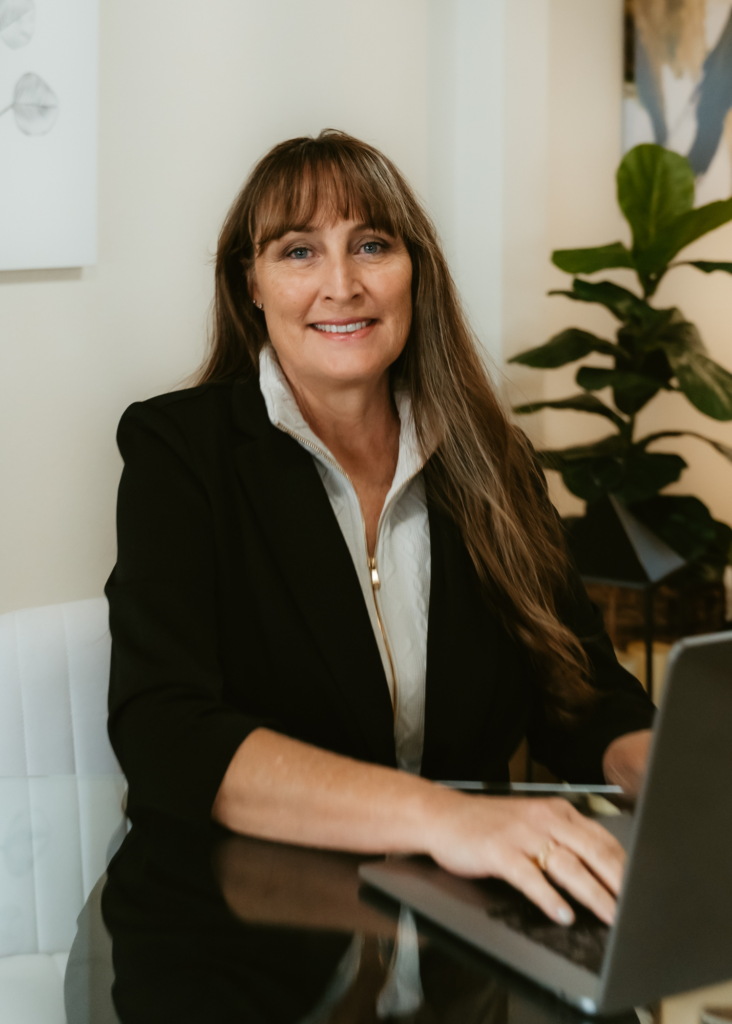 Connie  Tenhet-Gomez
